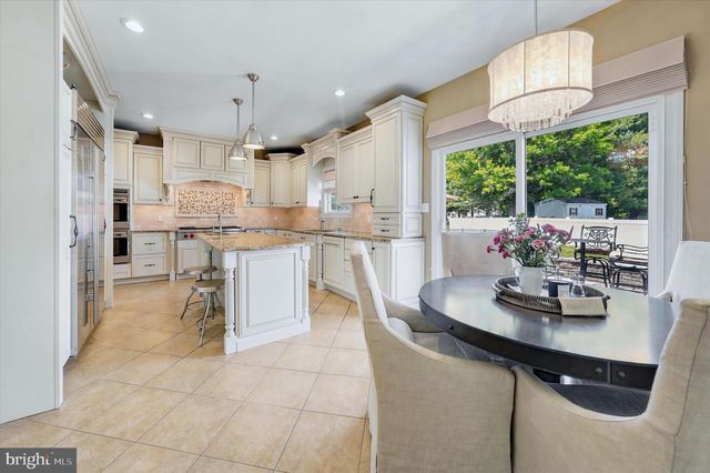 112 SWEETHOLLOW DR, Bear, DE 19701