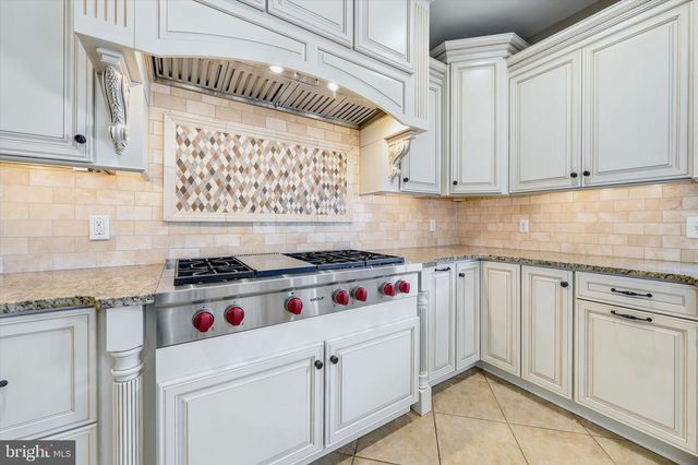 112 SWEETHOLLOW DR, Bear, DE 19701