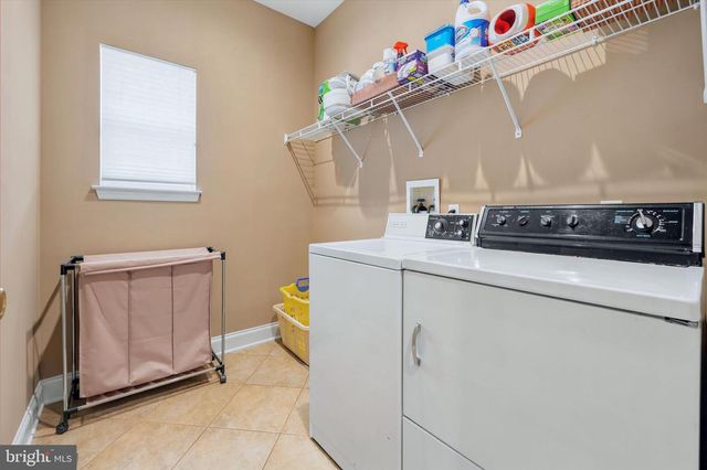 112 SWEETHOLLOW DR, Bear, DE 19701