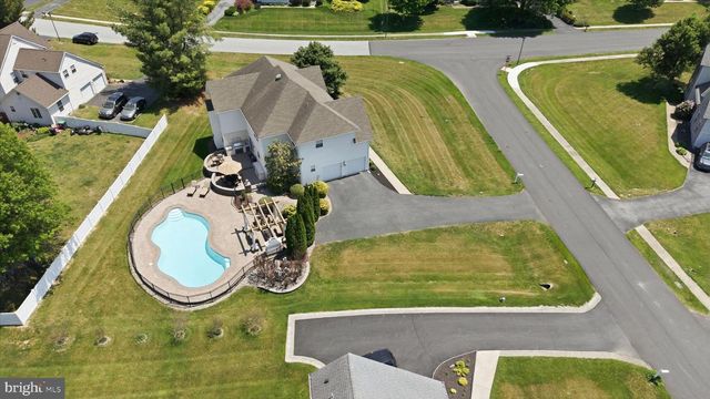 112 SWEETHOLLOW DR, Bear, DE 19701