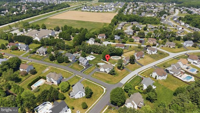 112 SWEETHOLLOW DR, Bear, DE 19701