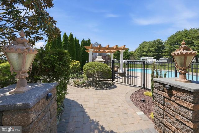 112 SWEETHOLLOW DR, Bear, DE 19701