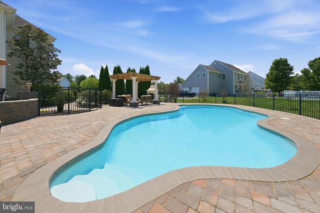 112 SWEETHOLLOW DR, Bear, DE 19701
