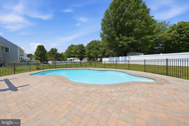 112 SWEETHOLLOW DR, Bear, DE 19701