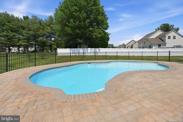 112 SWEETHOLLOW DR, Bear, DE 19701