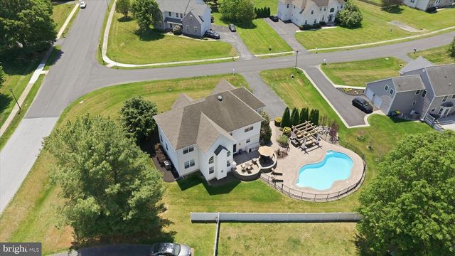 112 SWEETHOLLOW DR, Bear, DE 19701