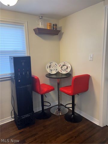 1216 Hardesty Boulevard, Akron, OH 44320