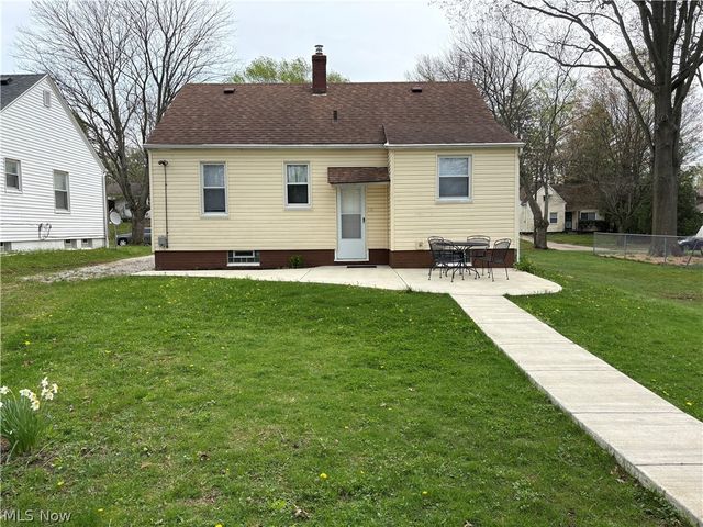 1216 Hardesty Boulevard, Akron, OH 44320