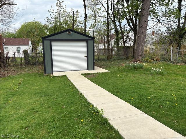 1216 Hardesty Boulevard, Akron, OH 44320