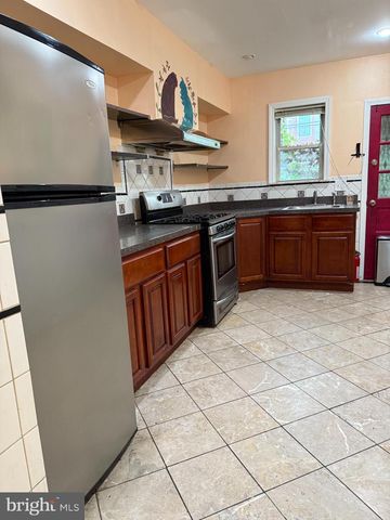 2213 S MILDRED ST, Philadelphia, PA 19148