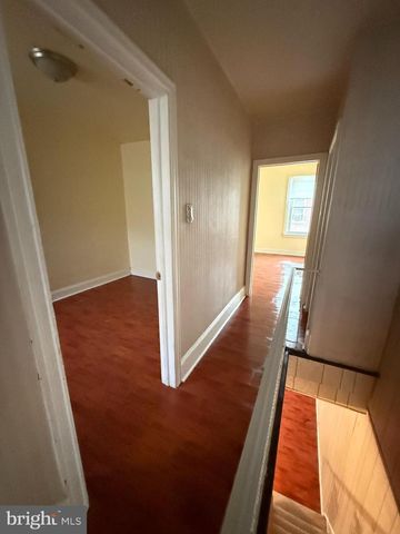 2213 S MILDRED ST, Philadelphia, PA 19148