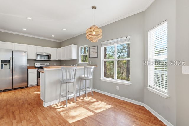19 Pine Burr Road E 16, Hilton Head Island, SC 29926
