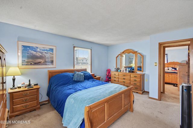 3 Hemlock Hill Road, Jackson, NJ 08527
