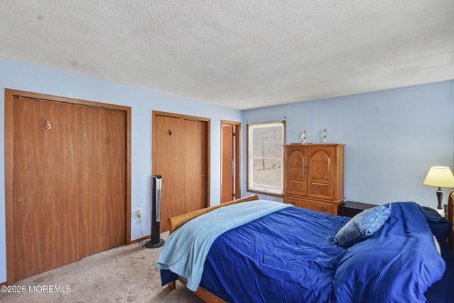 3 Hemlock Hill Road, Jackson, NJ 08527
