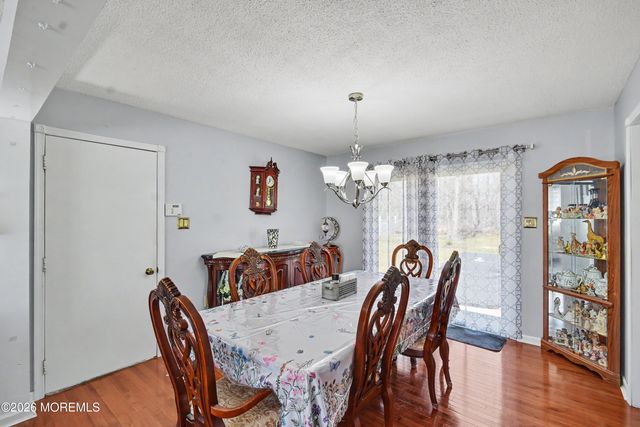 3 Hemlock Hill Road, Jackson, NJ 08527