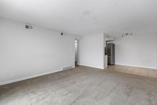 209 E Highline Circle 302, Centennial, CO 80122