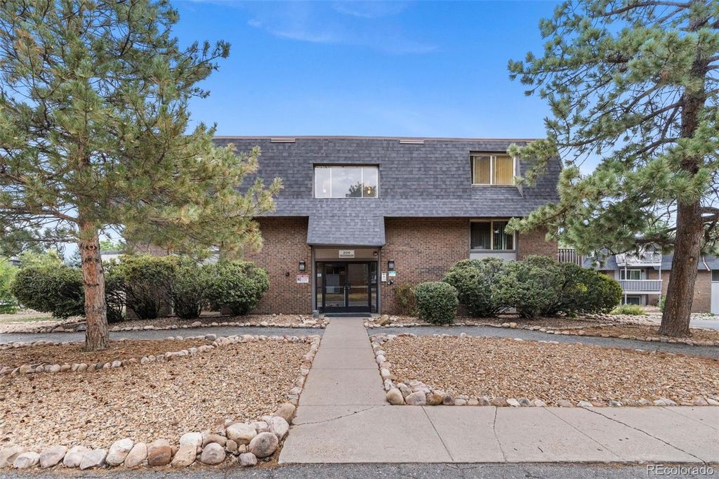 209 E Highline Circle 302, Centennial, CO 80122