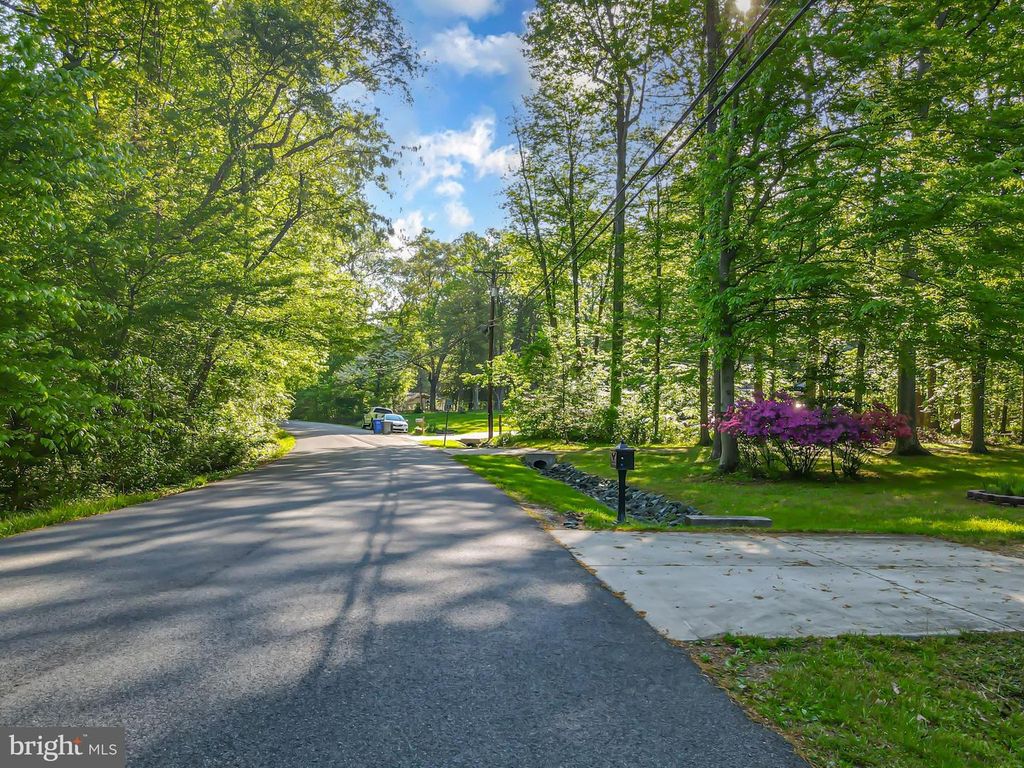 13314 FOREST DR, Bowie, MD 20715