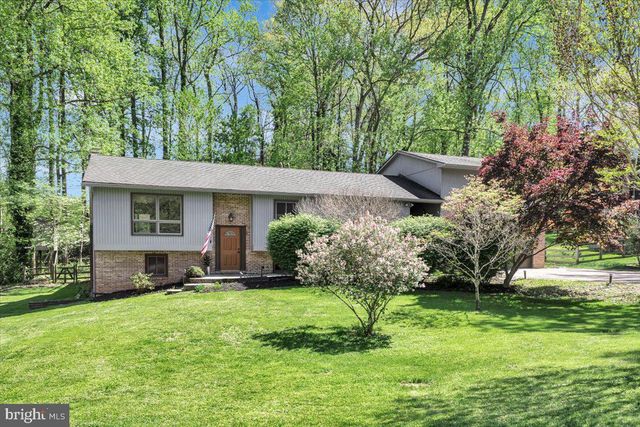 6309 OAK HILL DR, Sykesville, MD 21784