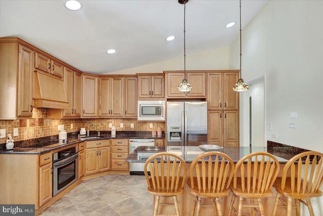 6309 OAK HILL DR, Sykesville, MD 21784