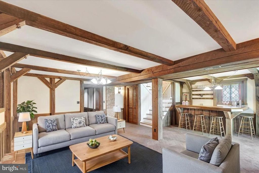 Image 17 of property listing at 6309 OAK HILL DR, Sykesville, MD 21784