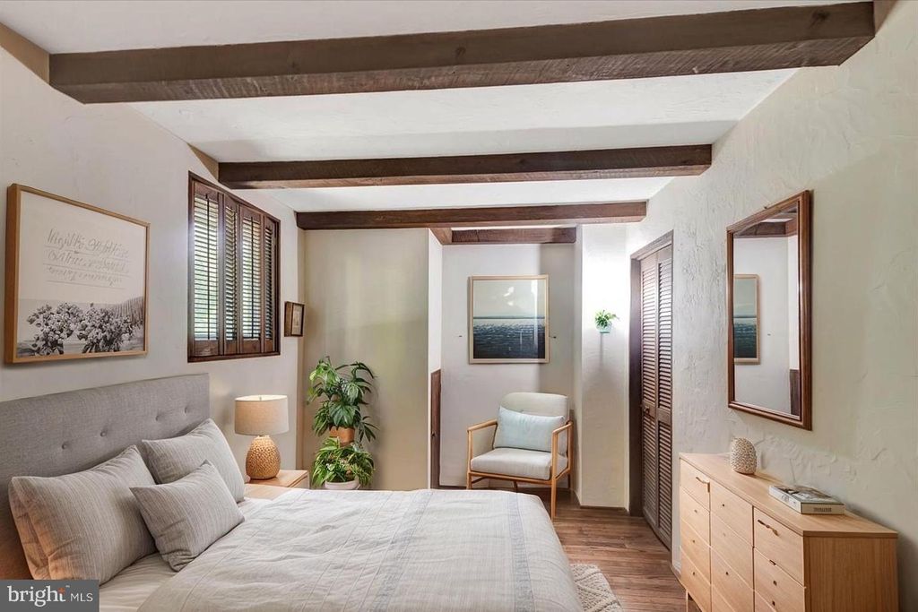 Image 21 of property listing at 6309 OAK HILL DR, Sykesville, MD 21784