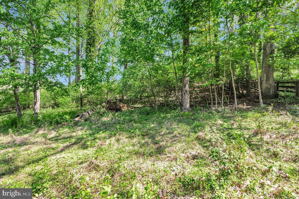 Image 30 of property listing at 6309 OAK HILL DR, Sykesville, MD 21784