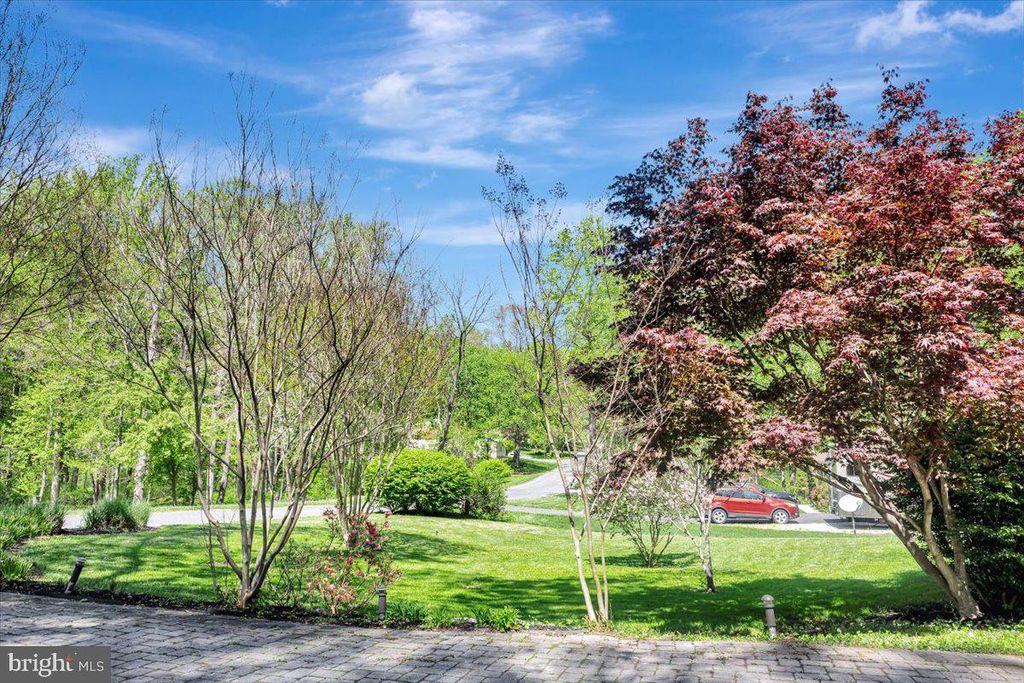 Image 34 of property listing at 6309 OAK HILL DR, Sykesville, MD 21784