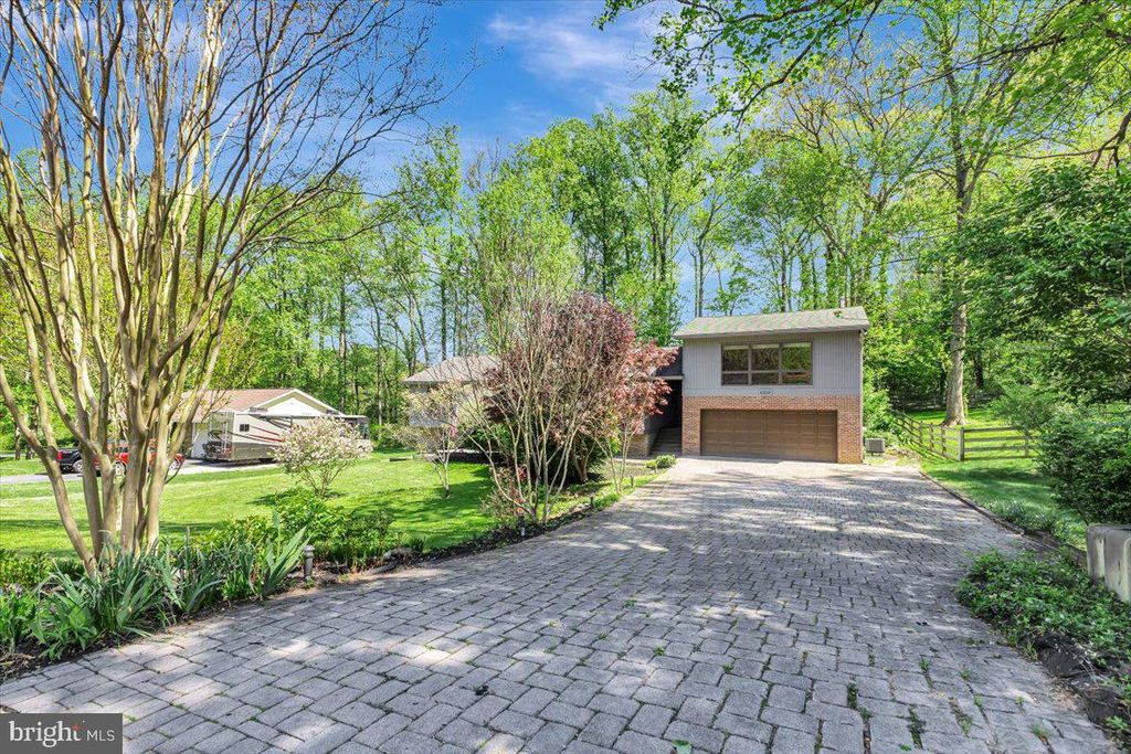 Image 35 of property listing at 6309 OAK HILL DR, Sykesville, MD 21784