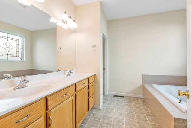 6266 Trailwood Court, Deerfield Twp., OH 45040