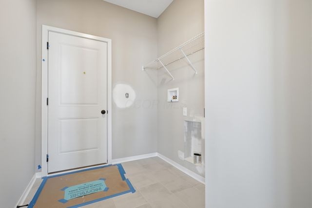 282 Olympic Loop, Commercial Point, OH 43116