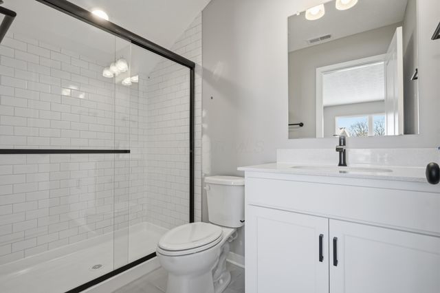 282 Olympic Loop, Commercial Point, OH 43116