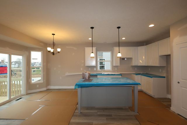 282 Olympic Loop, Commercial Point, OH 43116