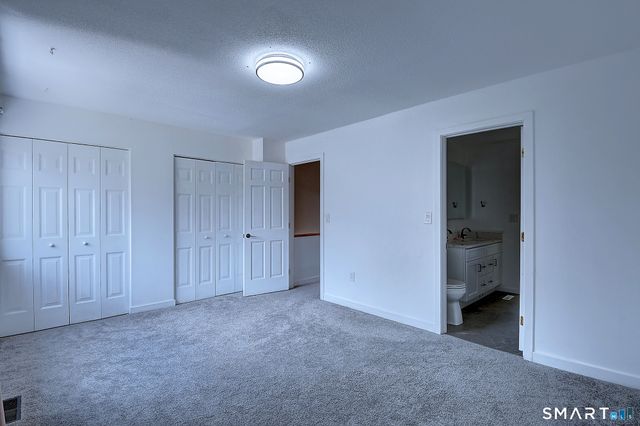 32 Farmington Chase Crescent 32, Farmington, CT 06032