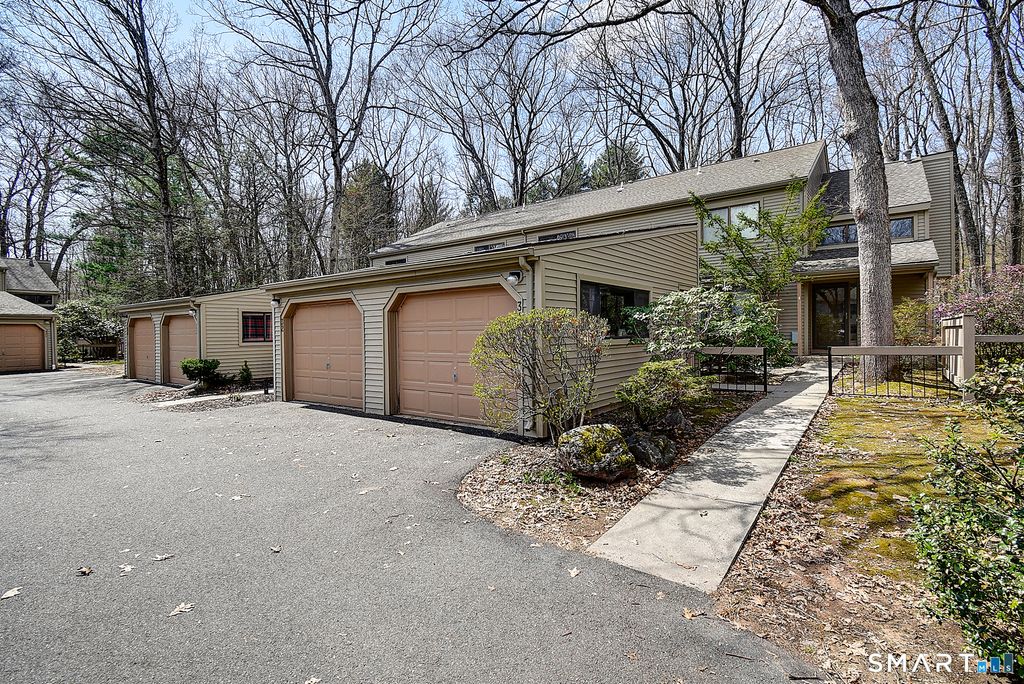32 Farmington Chase Crescent 32, Farmington, CT 06032