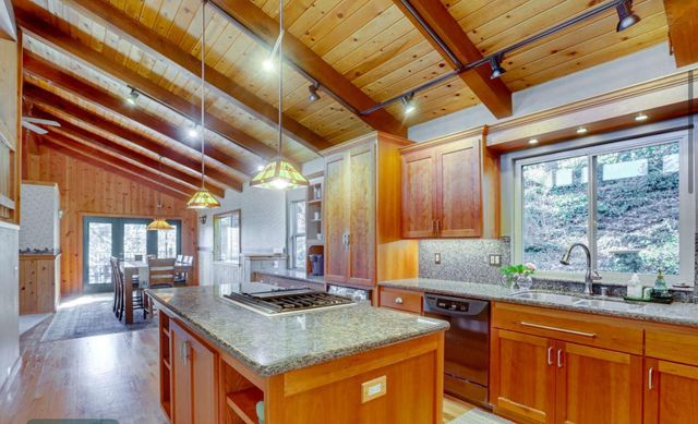 277 Sunnyside Dr, Colfax, CA 95713