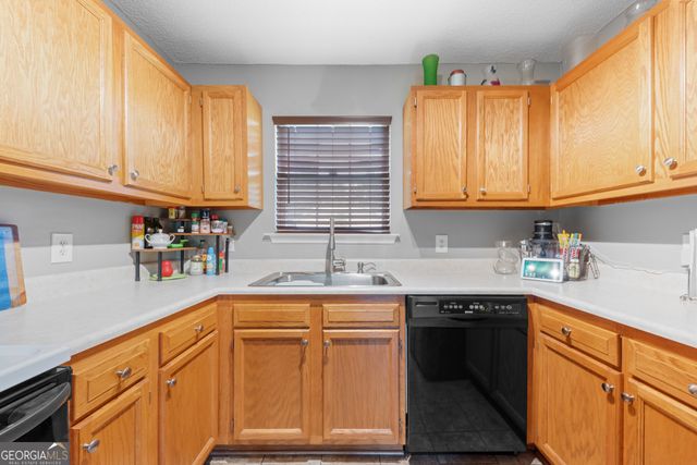 88 Rainbow Lane, Woodbine, GA 31569