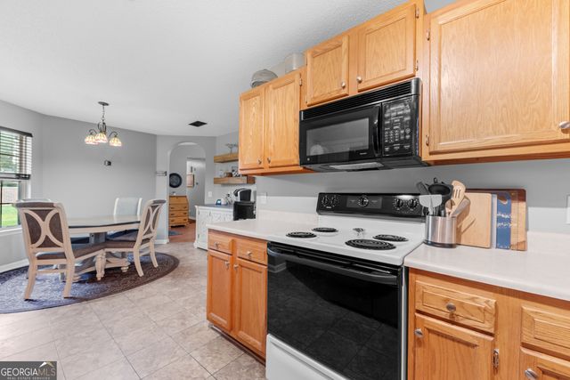 88 Rainbow Lane, Woodbine, GA 31569