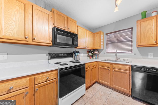 88 Rainbow Lane, Woodbine, GA 31569