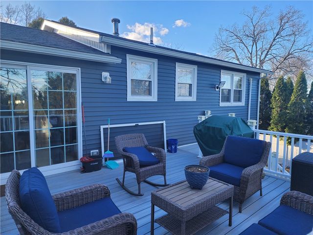 8 Marigold Court, Cranston, RI 02920