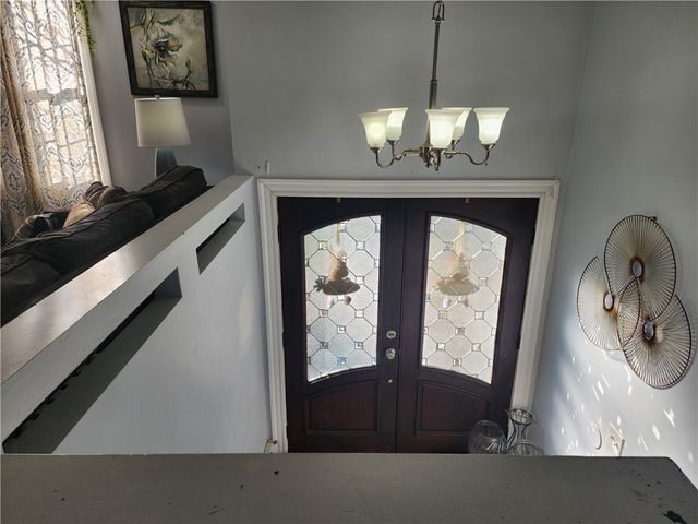 8 Marigold Court, Cranston, RI 02920