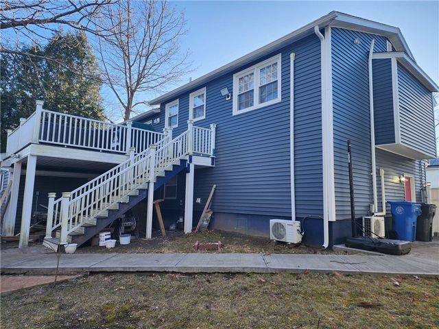 8 Marigold Court, Cranston, RI 02920