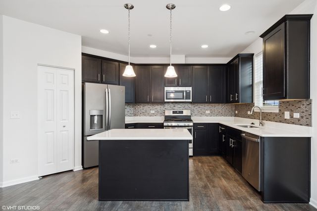4465 Monroe Court, Naperville, IL 60564