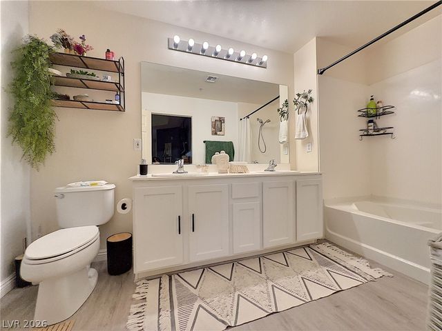 27 East Agate Avenue 305, Las Vegas, NV 89123