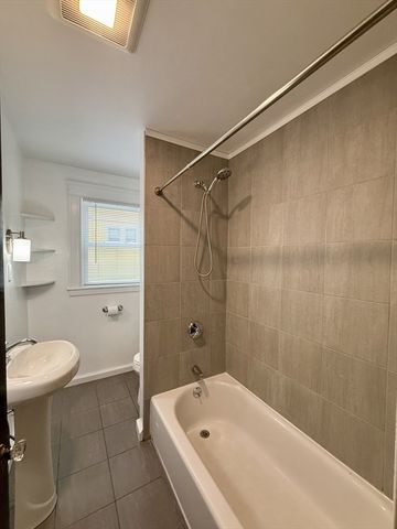 7 Flint Road 1, Watertown, MA 02472