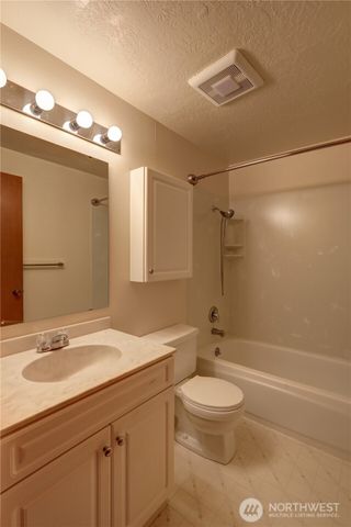 11643 91st Place NE, Kirkland, WA 98034