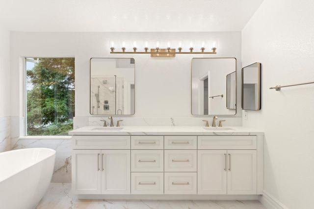 9337 Crocker Rd, Granite Bay, CA 95746