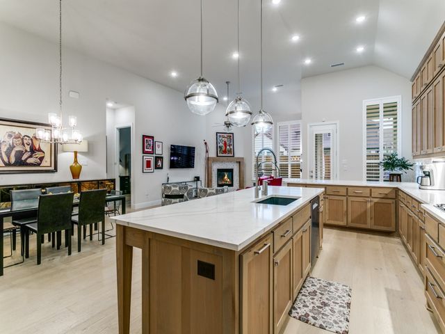 4004 Fall Aster Way, Aubrey, TX 76227