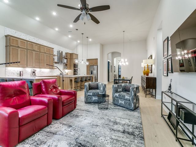 4004 Fall Aster Way, Aubrey, TX 76227