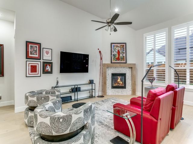 4004 Fall Aster Way, Aubrey, TX 76227